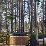 Lossisaari Tourist Center 4* Keitele