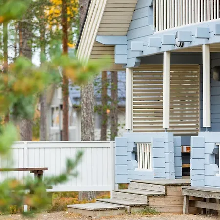 홀리데이파크 Lossisaari Tourist Center 4*