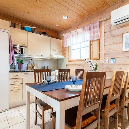 Lossisaari Tourist Center 4*