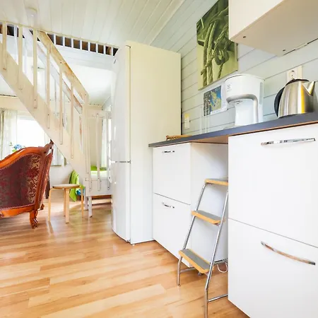 Lossisaari Tourist Center 4*