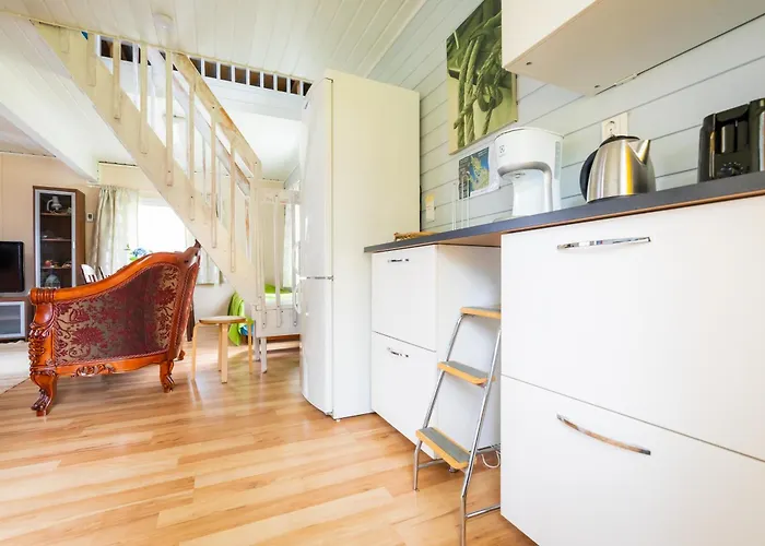 Lossisaari Tourist Center 4*